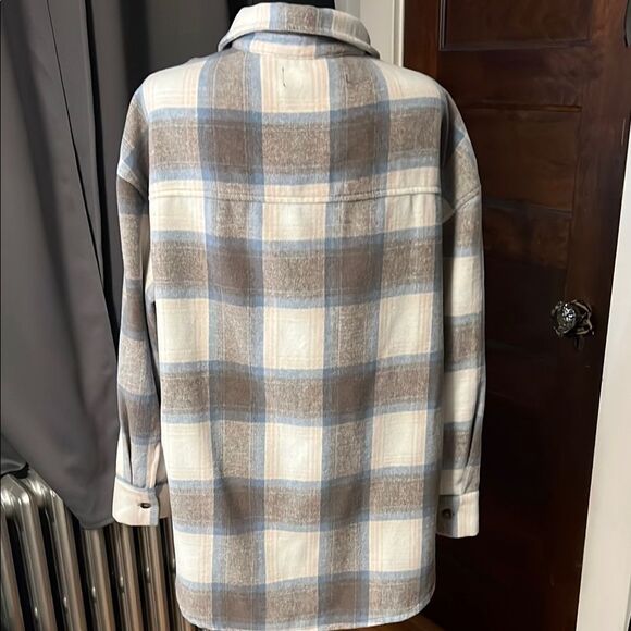 Oversized Blue and Cream Utility Jacket/Shacket. Size Medium - Picture 5 of 5